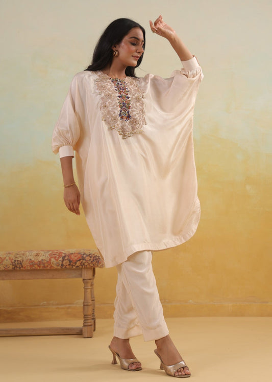 Gulaabi Kaftan Co-ord Set