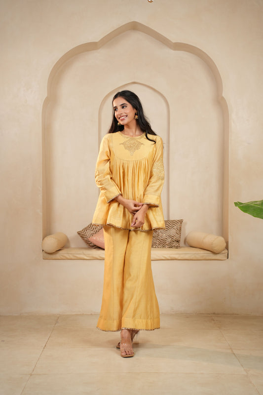 Yellow Dori Work Coord